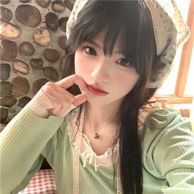 男生女生向前冲